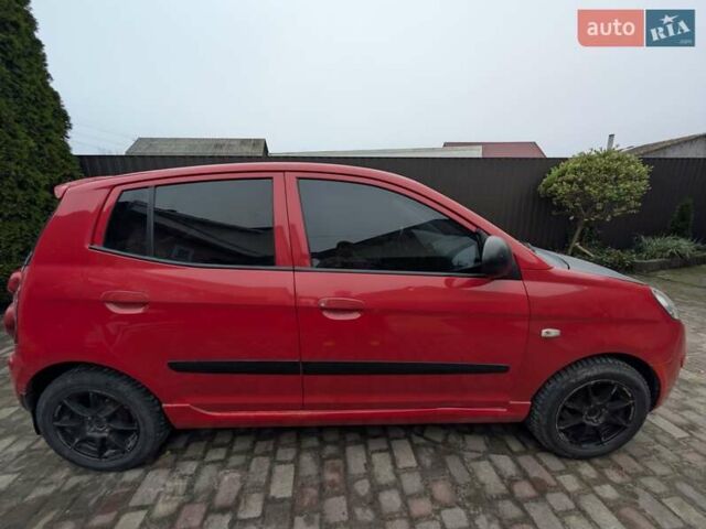 Красный Киа Пиканто, объемом двигателя 1.1 л и пробегом 200 тыс. км за 4500 $, фото 5 на Automoto.ua