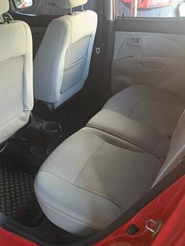 Червоний Кіа Піканто, об'ємом двигуна 1.09 л та пробігом 63 тис. км за 6000 $, фото 1 на Automoto.ua