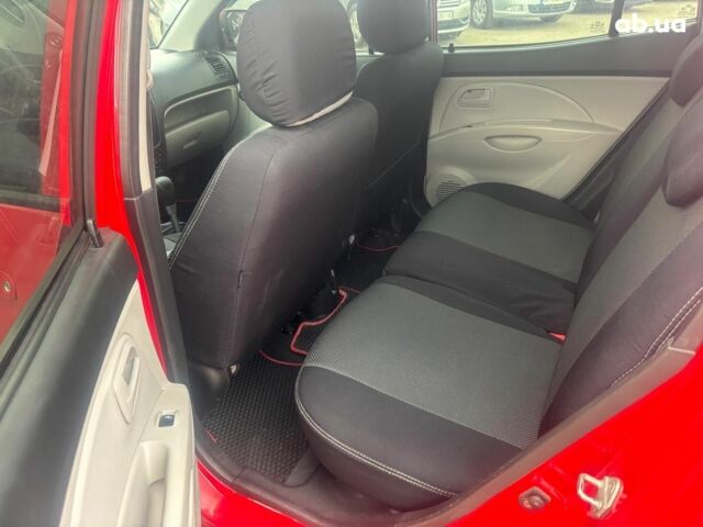 Червоний Кіа Піканто, об'ємом двигуна 1.1 л та пробігом 135 тис. км за 6390 $, фото 14 на Automoto.ua