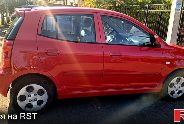 Красный Киа Пиканто, объемом двигателя 1.1 л и пробегом 62 тыс. км за 6000 $, фото 3 на Automoto.ua