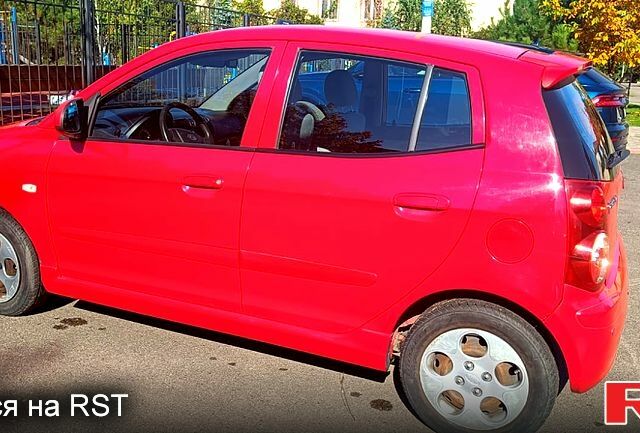 Красный Киа Пиканто, объемом двигателя 1.1 л и пробегом 62 тыс. км за 6000 $, фото 1 на Automoto.ua