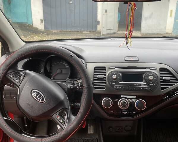 Червоний Кіа Піканто, об'ємом двигуна 1.25 л та пробігом 70 тис. км за 8100 $, фото 5 на Automoto.ua