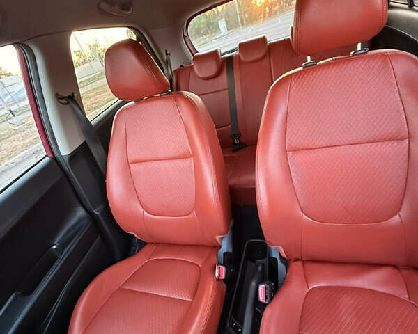 Красный Киа Пиканто, объемом двигателя 1.25 л и пробегом 128 тыс. км за 7699 $, фото 3 на Automoto.ua