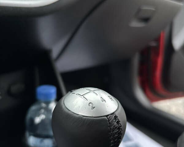 Красный Киа Пиканто, объемом двигателя 1 л и пробегом 100 тыс. км за 6200 $, фото 12 на Automoto.ua