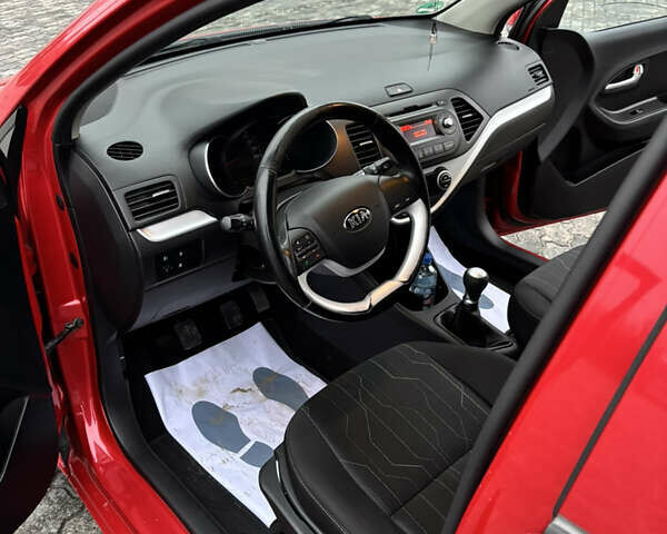 Красный Киа Пиканто, объемом двигателя 1 л и пробегом 100 тыс. км за 6200 $, фото 7 на Automoto.ua