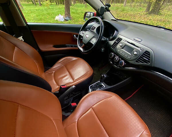 Красный Киа Пиканто, объемом двигателя 1.25 л и пробегом 75 тыс. км за 11200 $, фото 5 на Automoto.ua