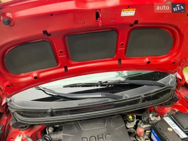 Красный Киа Пиканто, объемом двигателя 1 л и пробегом 30 тыс. км за 9500 $, фото 11 на Automoto.ua