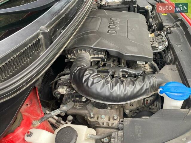 Красный Киа Пиканто, объемом двигателя 1 л и пробегом 30 тыс. км за 9500 $, фото 15 на Automoto.ua