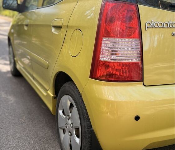 Жовтий Кіа Піканто, об'ємом двигуна 1.1 л та пробігом 153 тис. км за 4200 $, фото 8 на Automoto.ua