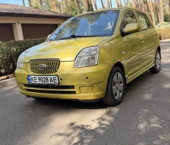 Желтый Киа Пиканто, объемом двигателя 1.1 л и пробегом 153 тыс. км за 4200 $, фото 16 на Automoto.ua