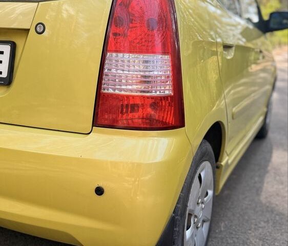 Жовтий Кіа Піканто, об'ємом двигуна 1.1 л та пробігом 153 тис. км за 4800 $, фото 2 на Automoto.ua