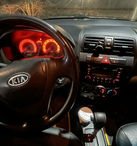 Желтый Киа Пиканто, объемом двигателя 1.09 л и пробегом 190 тыс. км за 4800 $, фото 7 на Automoto.ua