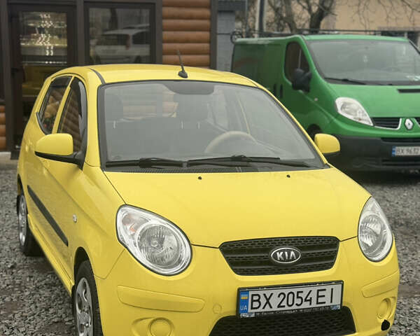 Желтый Киа Пиканто, объемом двигателя 1.1 л и пробегом 101 тыс. км за 5650 $, фото 2 на Automoto.ua