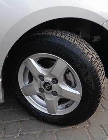 Сірий Кіа Піканто, об'ємом двигуна 1.1 л та пробігом 94 тис. км за 6300 $, фото 42 на Automoto.ua