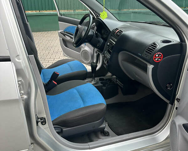 Серый Киа Пиканто, объемом двигателя 1.09 л и пробегом 188 тыс. км за 3550 $, фото 10 на Automoto.ua