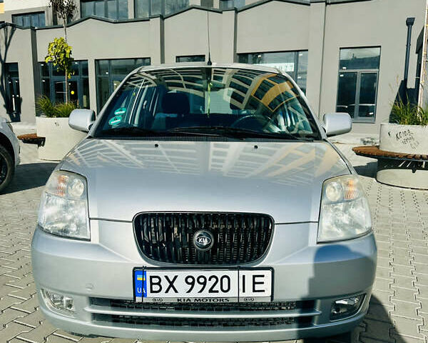 Киа Пиканто 2005 в Хмельницком на Automoto.ua Серый Киа Пиканто, объемом двигателя 1.09 л и пробегом 188 тыс. км за 3600 $, фото 1 на Automoto.ua