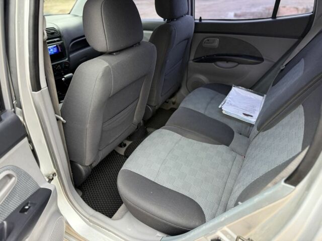 Сірий Кіа Піканто, об'ємом двигуна 1.1 л та пробігом 141 тис. км за 4950 $, фото 17 на Automoto.ua