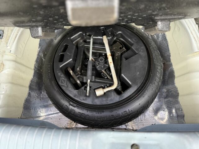 Сірий Кіа Піканто, об'ємом двигуна 1.1 л та пробігом 141 тис. км за 4950 $, фото 9 на Automoto.ua