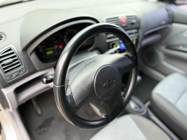 Сірий Кіа Піканто, об'ємом двигуна 1.1 л та пробігом 141 тис. км за 4950 $, фото 15 на Automoto.ua