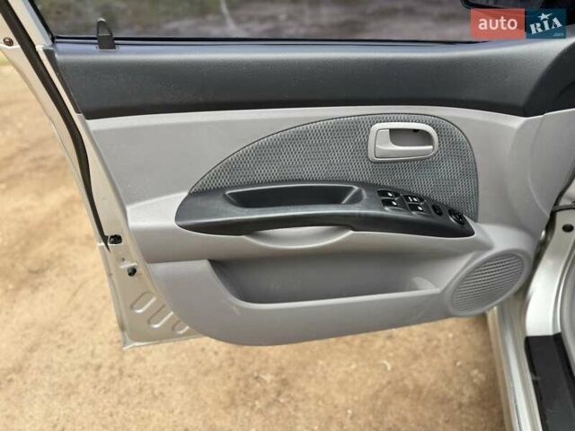Серый Киа Пиканто, объемом двигателя 1.1 л и пробегом 145 тыс. км за 4950 $, фото 28 на Automoto.ua