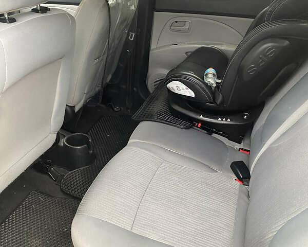 Серый Киа Пиканто, объемом двигателя 1.09 л и пробегом 91 тыс. км за 5800 $, фото 8 на Automoto.ua