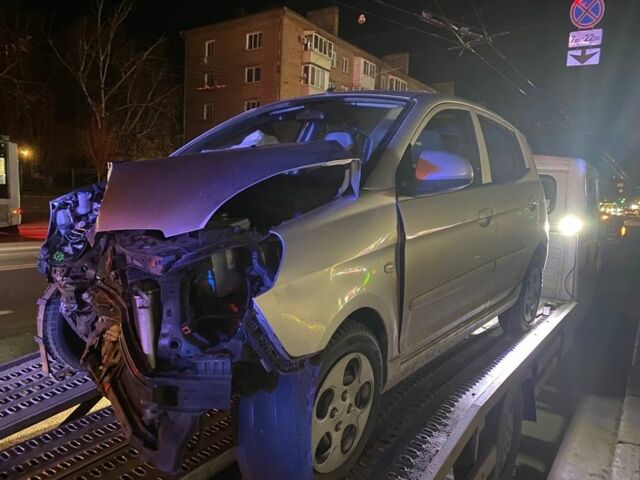 Сірий Кіа Піканто, об'ємом двигуна 0 л та пробігом 110 тис. км за 3333 $, фото 2 на Automoto.ua