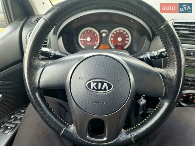 Сірий Кіа Піканто, об'ємом двигуна 1.09 л та пробігом 128 тис. км за 5000 $, фото 5 на Automoto.ua