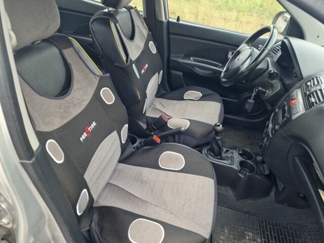 Сірий Кіа Піканто, об'ємом двигуна 0 л та пробігом 128 тис. км за 5500 $, фото 6 на Automoto.ua