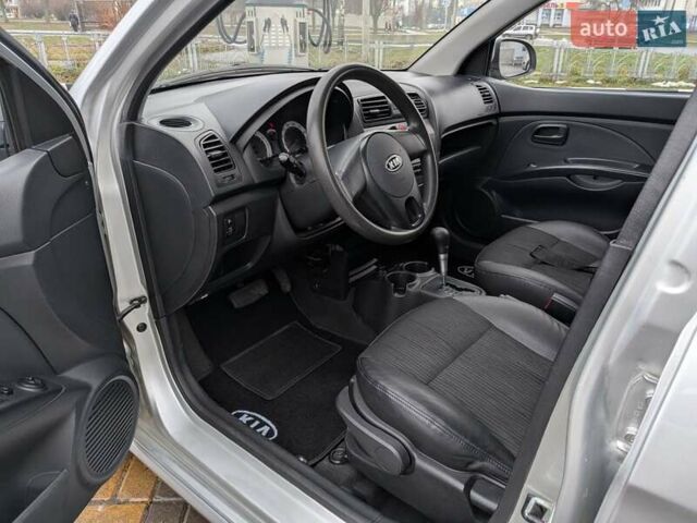 Серый Киа Пиканто, объемом двигателя 1.1 л и пробегом 167 тыс. км за 5600 $, фото 3 на Automoto.ua