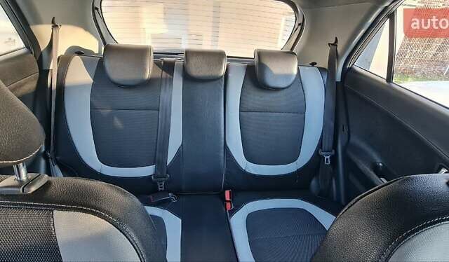 Сірий Кіа Піканто, об'ємом двигуна 1.25 л та пробігом 176 тис. км за 7500 $, фото 8 на Automoto.ua