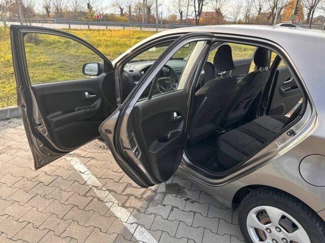 Серый Киа Пиканто, объемом двигателя 1.2 л и пробегом 169 тыс. км за 7000 $, фото 10 на Automoto.ua