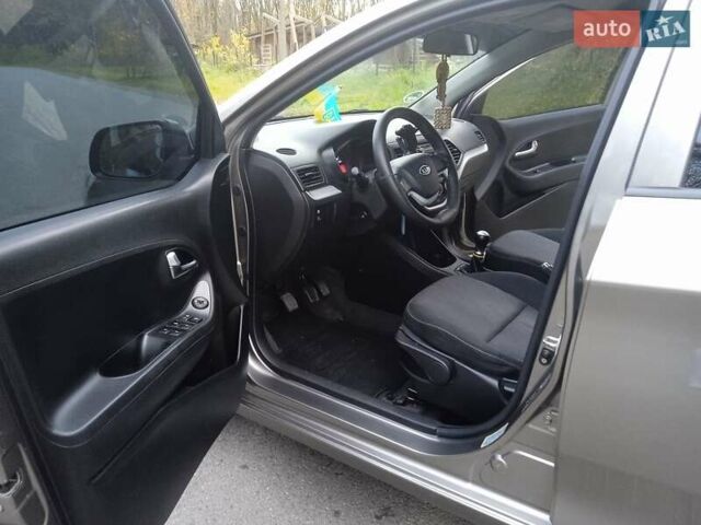 Серый Киа Пиканто, объемом двигателя 1 л и пробегом 110 тыс. км за 6200 $, фото 40 на Automoto.ua