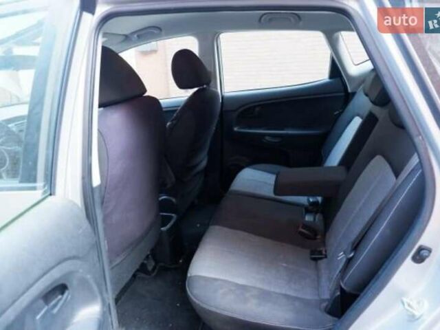 Серый Киа Пиканто, объемом двигателя 1.6 л и пробегом 199 тыс. км за 5350 $, фото 12 на Automoto.ua