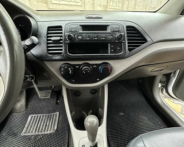 Серый Киа Пиканто, объемом двигателя 1 л и пробегом 114 тыс. км за 7400 $, фото 28 на Automoto.ua