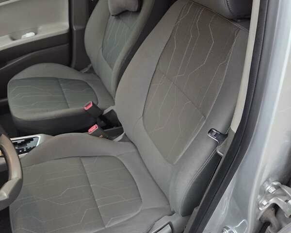 Серый Киа Пиканто, объемом двигателя 1 л и пробегом 132 тыс. км за 7900 $, фото 15 на Automoto.ua