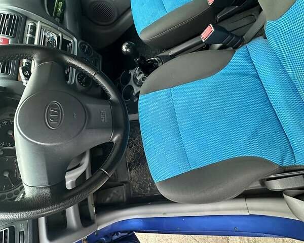 Синий Киа Пиканто, объемом двигателя 1.1 л и пробегом 156 тыс. км за 4800 $, фото 5 на Automoto.ua