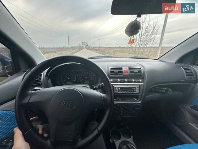 Синий Киа Пиканто, объемом двигателя 1.1 л и пробегом 156 тыс. км за 4800 $, фото 4 на Automoto.ua