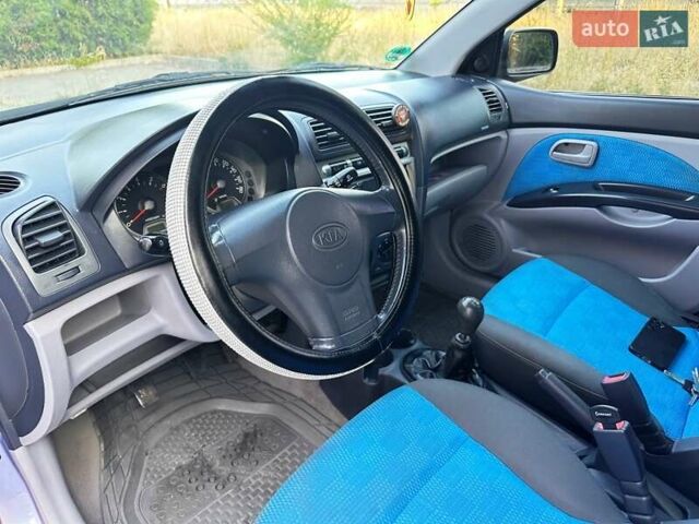 Синій Кіа Піканто, об'ємом двигуна 1.1 л та пробігом 150 тис. км за 3250 $, фото 28 на Automoto.ua