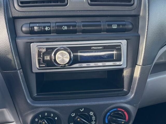 Синий Киа Пиканто, объемом двигателя 1.1 л и пробегом 190 тыс. км за 4800 $, фото 7 на Automoto.ua