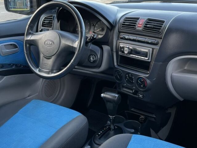 Синий Киа Пиканто, объемом двигателя 1.1 л и пробегом 190 тыс. км за 4800 $, фото 8 на Automoto.ua