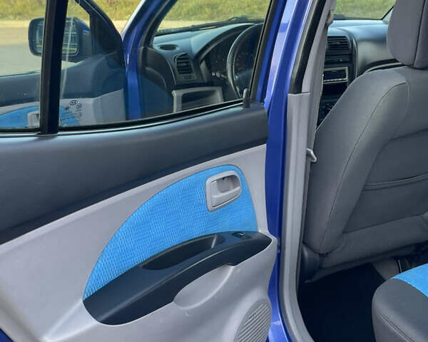 Синий Киа Пиканто, объемом двигателя 1.09 л и пробегом 190 тыс. км за 4800 $, фото 16 на Automoto.ua