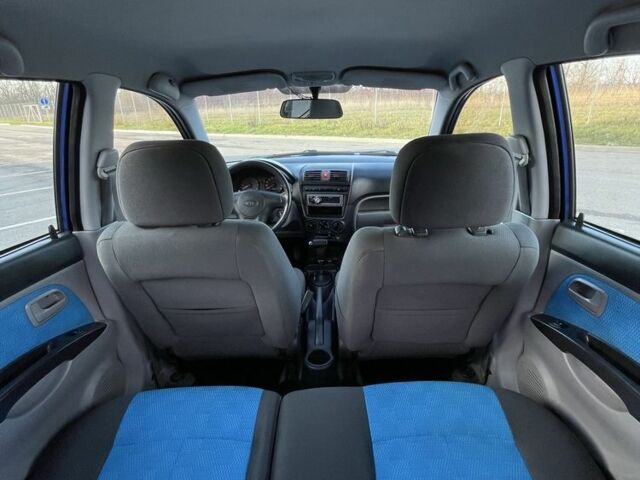 Синий Киа Пиканто, объемом двигателя 1.1 л и пробегом 190 тыс. км за 4800 $, фото 11 на Automoto.ua