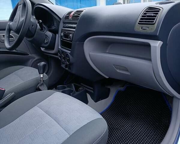 Синій Кіа Піканто, об'ємом двигуна 1 л та пробігом 152 тис. км за 4800 $, фото 12 на Automoto.ua