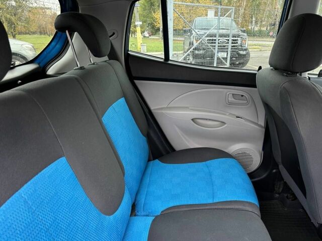 Киа Пиканто 2008 в Кривом Роге на Automoto.ua Синий Киа Пиканто, объемом двигателя 1.1 л и пробегом 110 тыс. км за 5400 $, фото 19 на Automoto.ua