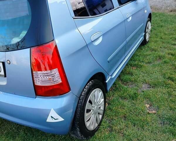 Синий Киа Пиканто, объемом двигателя 1.1 л и пробегом 190 тыс. км за 4900 $, фото 2 на Automoto.ua