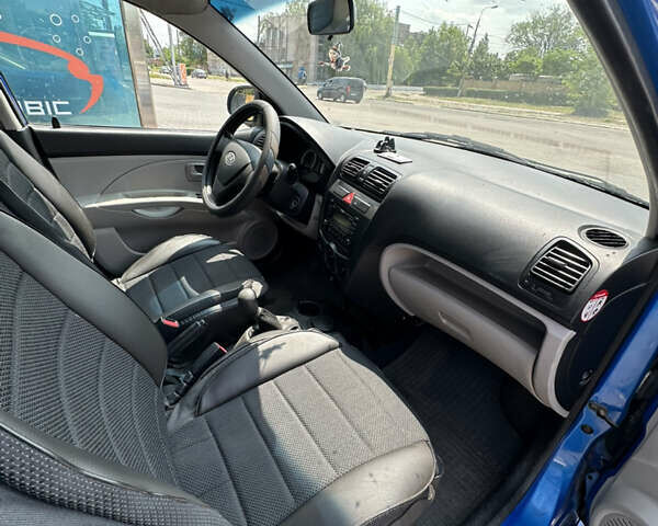 Синій Кіа Піканто, об'ємом двигуна 1.1 л та пробігом 179 тис. км за 3900 $, фото 24 на Automoto.ua