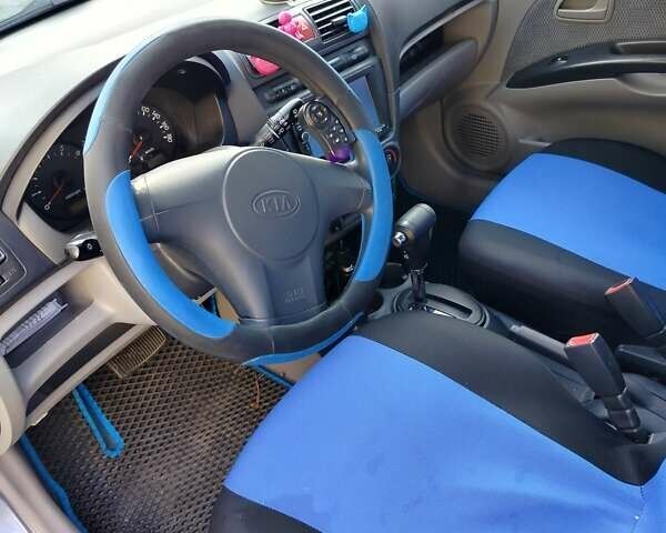 Синий Киа Пиканто, объемом двигателя 1.1 л и пробегом 190 тыс. км за 4900 $, фото 4 на Automoto.ua