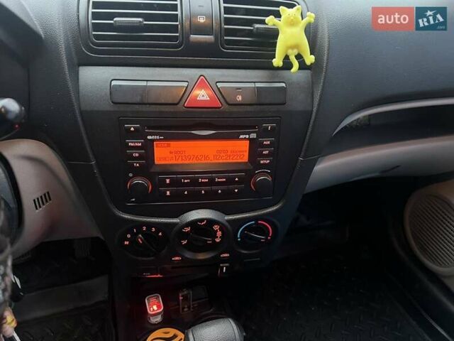 Синий Киа Пиканто, объемом двигателя 1.1 л и пробегом 150 тыс. км за 5800 $, фото 6 на Automoto.ua