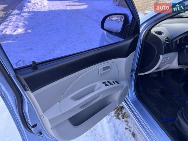 Синій Кіа Піканто, об'ємом двигуна 1.1 л та пробігом 105 тис. км за 5200 $, фото 10 на Automoto.ua