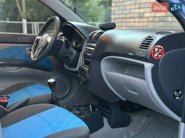 Синій Кіа Піканто, об'ємом двигуна 1.12 л та пробігом 194 тис. км за 3650 $, фото 20 на Automoto.ua